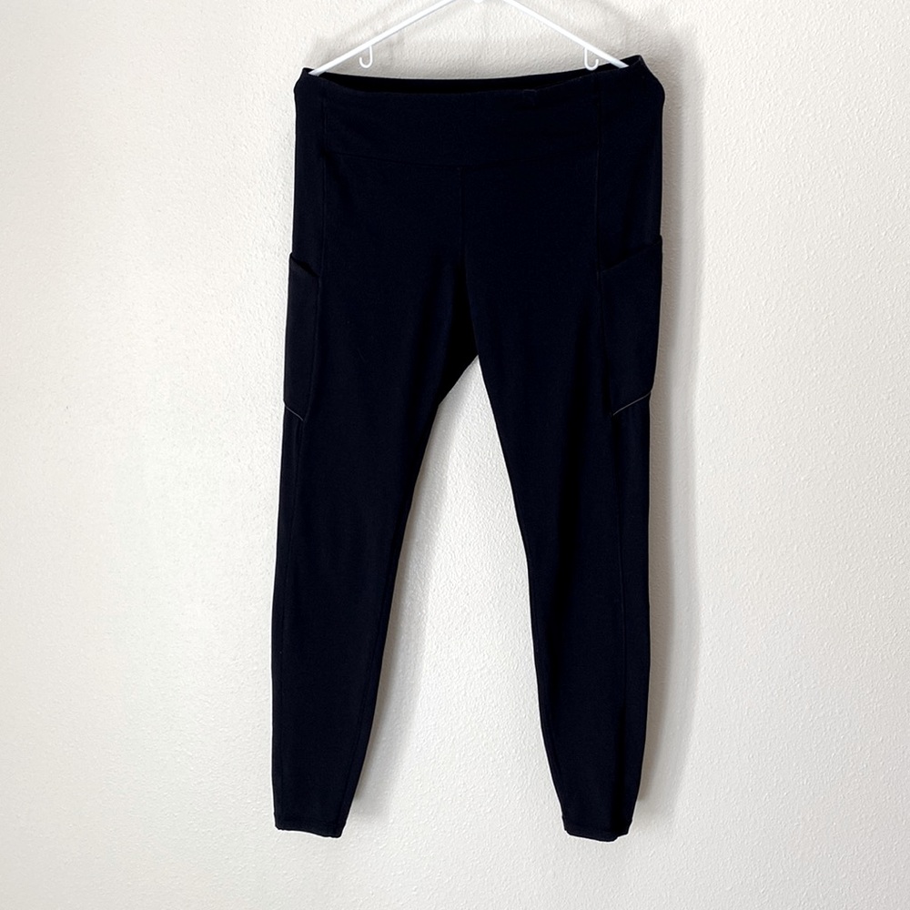 Lululemon black stretch pants